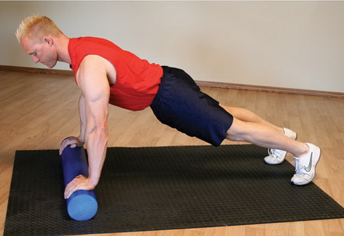 Занятие с использованием ролика для пилатеса цилиндрического Body-Solid BSTFR36F